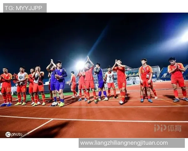 杭州足球队技术革新引发热议助力球队崛起与发展 杭州足球队技术革新引发热议助力球队崛起与发展