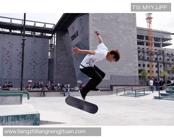 滑板文化的传承与挑战:深入了解北京滑板队的耐力与精神 滑板文化的传承与挑战:深入了解北京滑板队的耐力与精神