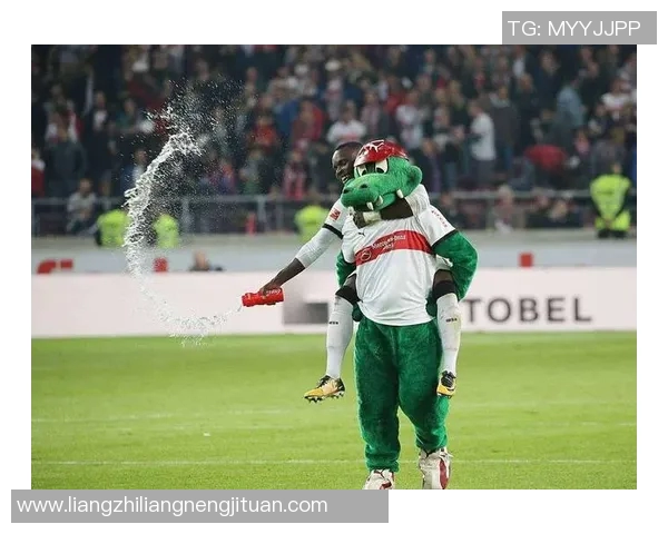 科隆客场止颓势，终结两连败击败弗赖堡